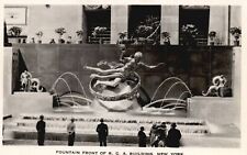 Vintage Postcard 1920's Fountain Monument Statue Front R.C.A. Building New York picture