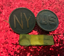 LOT ANTIQUE WWI U.S. & NY Uniform Collar Disc Insignia Pins & Service Ribbon Bar picture