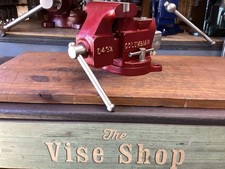 RESTORED VINTAGE  COLUMBIAN   D43 1/2 BENCH VISE 3 1/2 In JAWS  17 Lb USA picture