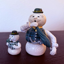Duo collectible Sam the Snowman figures picture