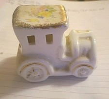 VINTAGE - PORCELAIN ANTIQUE CAR - FLORAL PATTERN - EXCELLENT  picture