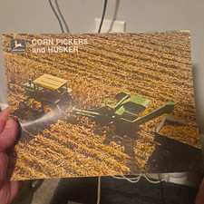 John Deere Corn Pickers & Husker Advertising Brochure/Catalog picture
