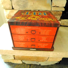 ATQ. 1920 RIT DYE ADVERTISING COUNTER TOP DISPLAY w/ DRAWERS and GREAT GRAPHICS picture