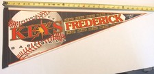 (1) VINTAGE FREDRICK KEYS PENNANT 30