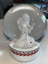 WEDGWOOD ANNUALS “LOVE SNOW GLOBE” CUPID EUC WEDDING ENGAGEMENT ANNIVERSARY picture