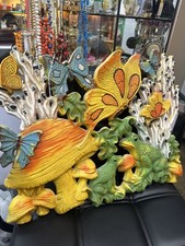 Vintage 1970’s Homco Plastic Wall Plaque Frogs,Butterflies & Mushrooms picture