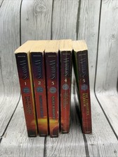Erin Hunter Warriors Omen Of The Stars 1-5 Set picture
