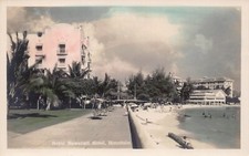 RPPC Honolulu HI Hawaii Royal Hawaiian Hotel Waikiki Beach Photo Postcard D48 picture