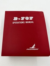 Piedmont  B-737 Cockpit Operating Flight Training Manual Binder Pilot Owned picture