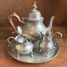 Williamsburg Stieff 5 piece Pewter Tea Set.  Teapot, Sugar, Spoon, Creamer, Tray picture