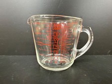 Vintage PYREX Red Letters 532 L-19 4 Cup Measuring D Handle picture