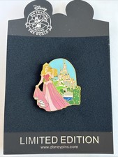 Disney Pin Aurora Dimensional Castle Pin on Pin Sleeping Beauty  3D LE 250 2007 picture