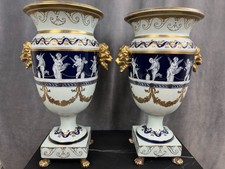 A Pair of Minton Pâte-Sur-Pâte Porcelain Vases picture