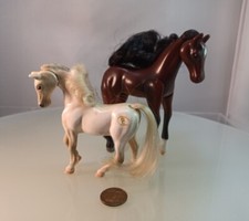 Empire Industries Horse Figure Pair Plastic Brown w/Action 2000 & White GC 1997 picture