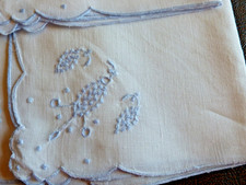 6 VTG Madeira White Linen Cocktail  Napkins Embroidered Grapes picture