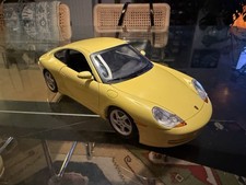 1/18 Autoart (GATE) Porsche Carrera 996 picture
