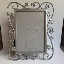 Connoisseur Vintage 90s Silver Metal Picture Frame Floral Purple Accents 4x6 picture