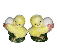 Vintage Artmark Chicks with Eggs Salt and Pepper Shakers 1998 picture