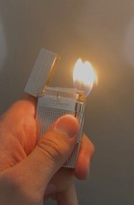 Preowned S.T. Dupont Ligne 2 Diamond Head Silver Lighter, 016184-D1 picture