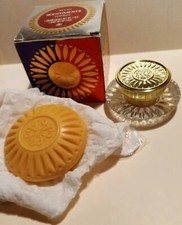 Avon Scentiments Topazes Cream Sachet Soap Set w/Box Vintage Vanity Collectible picture