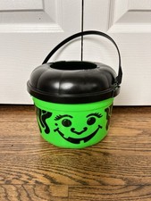 Vintage 1991 Plastic Green Witch McDonald’s Trick Or Great Bucket With Lid picture