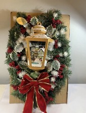 Bradford Exchange Thomas Kinkade A Happy Homecoming Iluminated Lantern Wreath picture