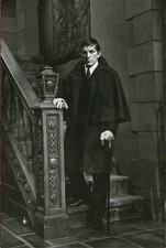 JONATHAN FRID AS BARNABAS COLLINS PUBLICITY PHOTO 8X10 picture