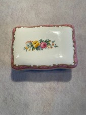 Vintage Staffordshire Bone China box w/ nested  ash trays. BEAUTIFUL  picture