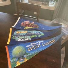 Vintage Pennant Lot E.T.  Universal Studios Epcot White Water picture