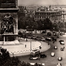 Vintage 1930s RPPC Arc De Triomphe Cars Buses People Paris Postcard France picture