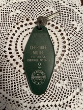 Vintage Cherokee Motel #2 Green Plastic Door Key Cherokee NC 28719 WNC picture