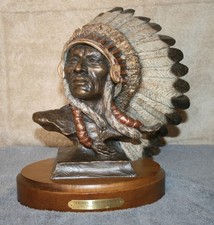 Bradford Williams “Fights His Shadow” Limited Edition Bust 111/1250 – picture