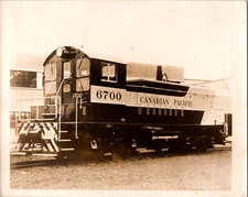 Canadian Pacific Railway Diesel Engine 6700 Yard Switcher G.M. 800 HP Photo 8x10 picture