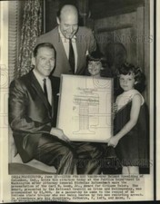 1966 Press Photo Guy Roland Spaulding receives citation for valor from Carl Loeb picture