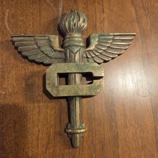 Vintage US Army Medical Corps officer's Emblem WWII Unusual picture