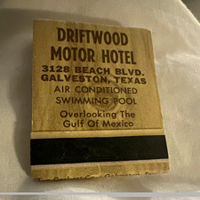 Vintage 1960s Driftwood Motor Hotel Galveston Texas Matchbook 20 Matches picture