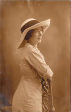 Postcard Real Photo RPPC Attractive Woman with Large Hat Atlantic City NJ picture