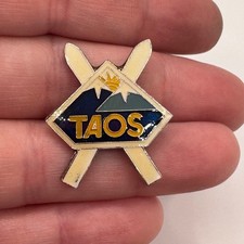 Taos New Mexico Ski Resort Lapel Pin Crossed Skis Logo Enamel Skiing Vintage picture