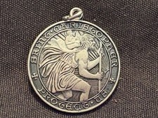 VINTAGE SAINT CHRISTOPHER MEDAL STERLING SILVER PROTECT US. C01 picture