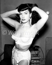 BETTIE PAGE - 1950s Pin-Up Beauty 💜 8x10 Photo - Vintage Glamour Portrait picture