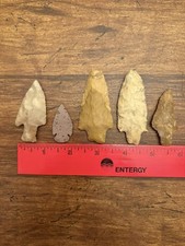 Vintage Indian Artifacts. 5 Unique Colored Arrowheads Lot 1 picture
