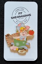 Disney Pin SDR Piglet Winnie the Pooh Winter Series pin (J) picture