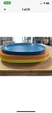 Tupperware Microwave Reheatable LUNCH/dinner Plates 9.5