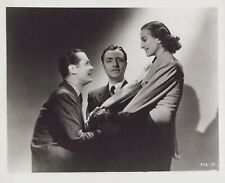 HOLLYWOOD BEAUTY JOAN CRAWFORD + ROBERT MONTGOMERY PORTRAIT 1950s Photo C33 picture