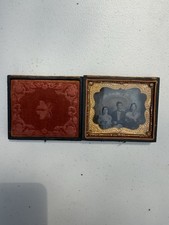 Antique Daguerreotype Ambrotype Tintype in Leather Case Brother And Sisters. picture