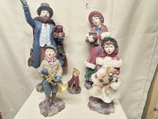 Costco Vintage Style Christmas Carolers Lighted Lampost 5 Pc Figure Set Family picture