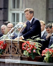 PRESIDENT JOHN F. KENNEDY SPEAKS IN BERLIN IN 1963 - 8X10 PHOTO (RT-782) picture
