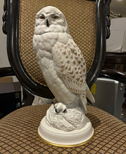Franklin Mint White Snowy Owl Bird Figurine Sculpture on Oval Base picture