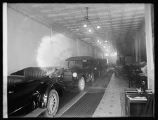 Photo:Lanza Motors Co Interior Automobile Showroom 1919 1920 picture