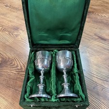 VINTAGE PAIR OF JUDAICA PEWTER KIDDUSH CUPS FOR SHABBAT ITALIAN GRAPE HARVEST picture